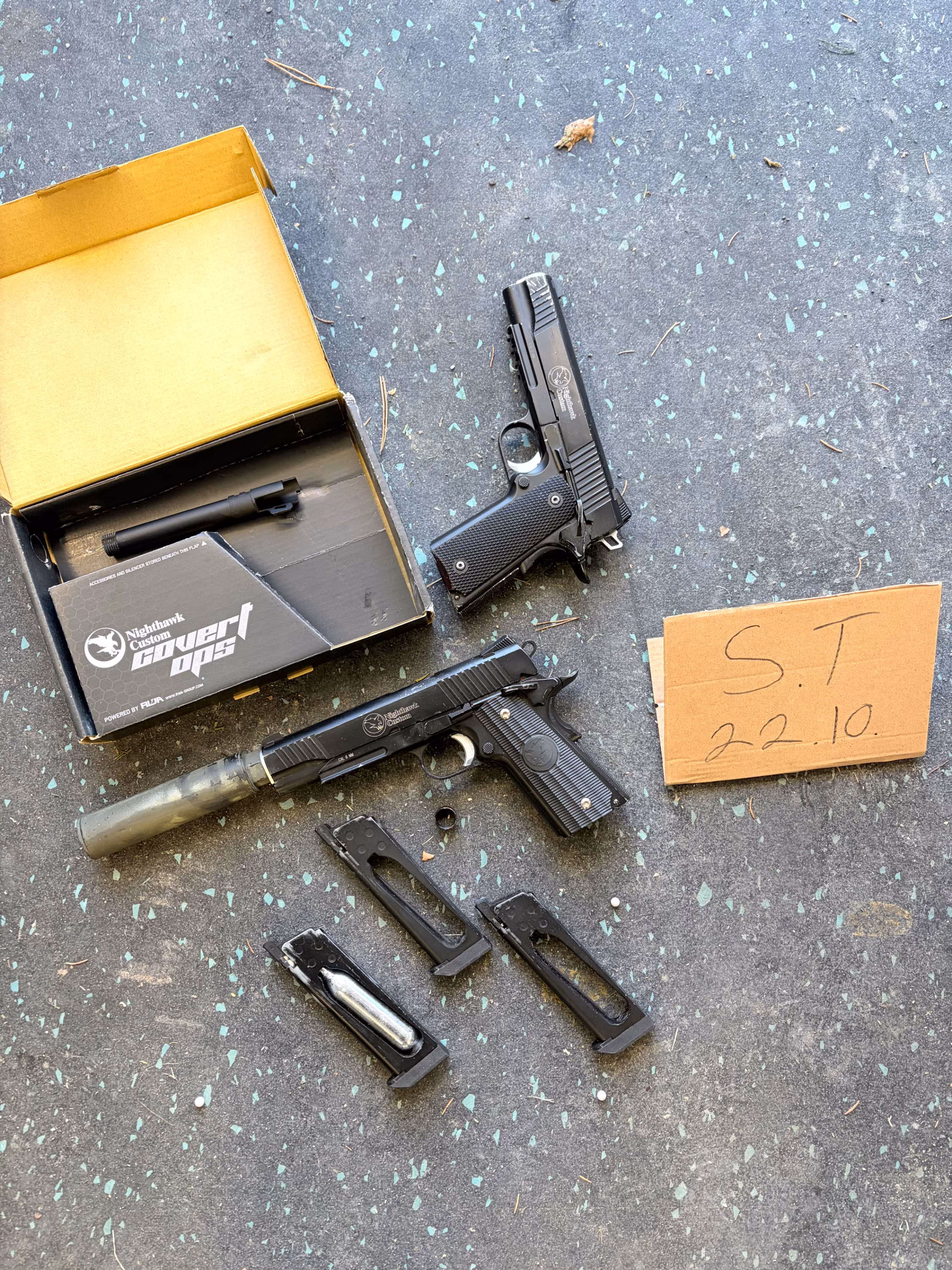 RWA Nighthawk Custom Covert Ops Co2